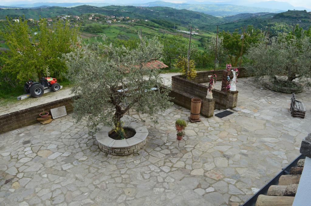 אריאנו אירפינו Villa Tre Colli Agri B&B מראה חיצוני תמונה