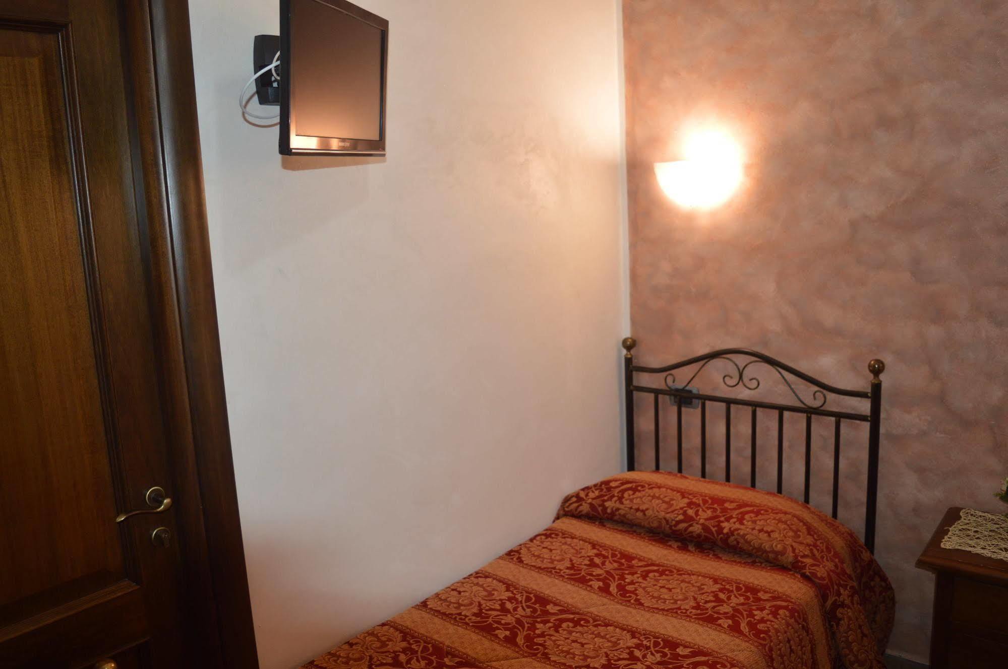 אריאנו אירפינו Villa Tre Colli Agri B&B מראה חיצוני תמונה